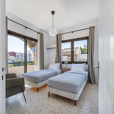 Trygoni Court - Elegant Downtown 3-bdr Apartment Limassol